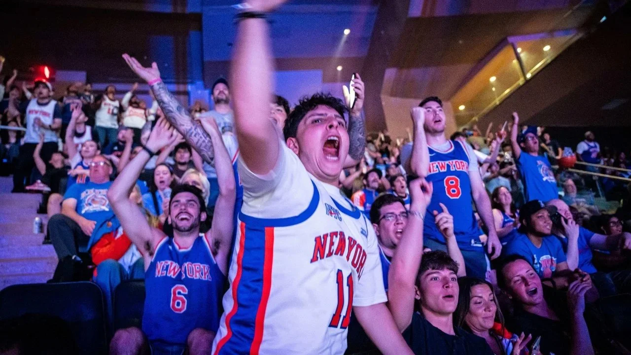 2026NBA总决赛事实进展：尼克斯2-0领先马刺，麦迪逊广场气氛炽热